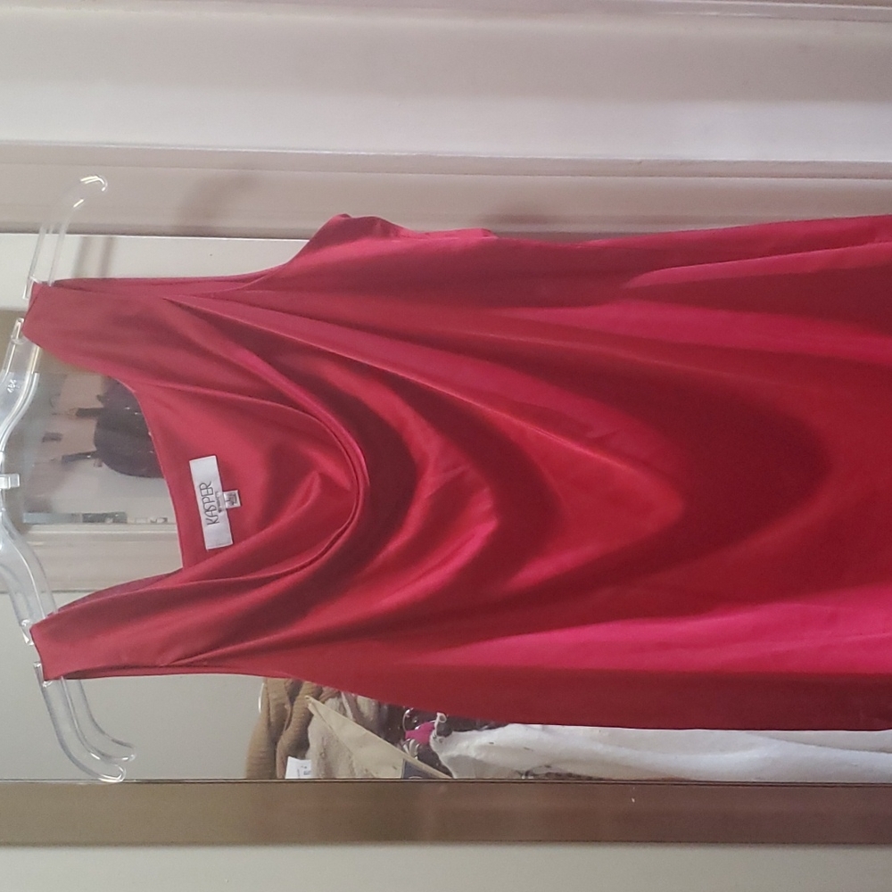 Kasper red satin-like sleeveless top.